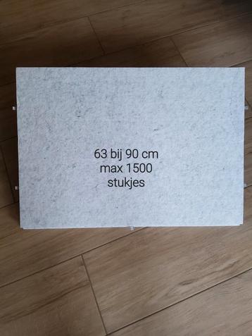 Puzzel houder, mat, met lades  beschikbaar voor biedingen