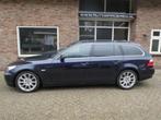 BMW 5-serie Touring 523i Executive Automaat / Leder / Navi, Auto's, BMW, Automaat, Achterwielaandrijving, Zwart, 2497 cc