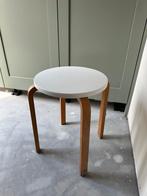 Krukje, tafeltje, Ophalen of Verzenden, Zo goed als nieuw