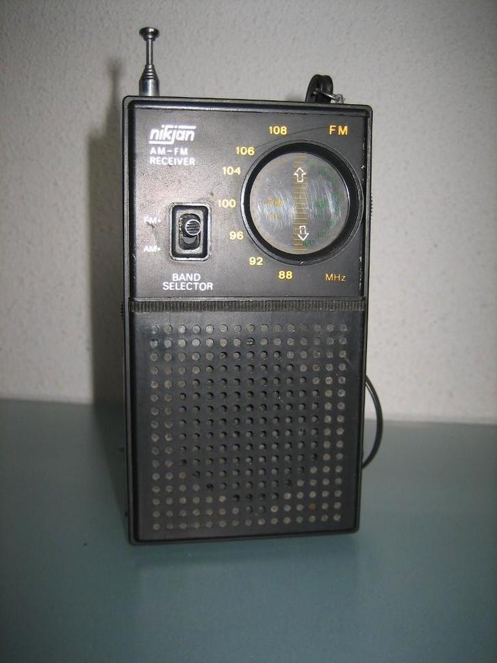 Nikjan AM - FM Receiver, Antiek en Kunst, Curiosa en Brocante, Ophalen of Verzenden