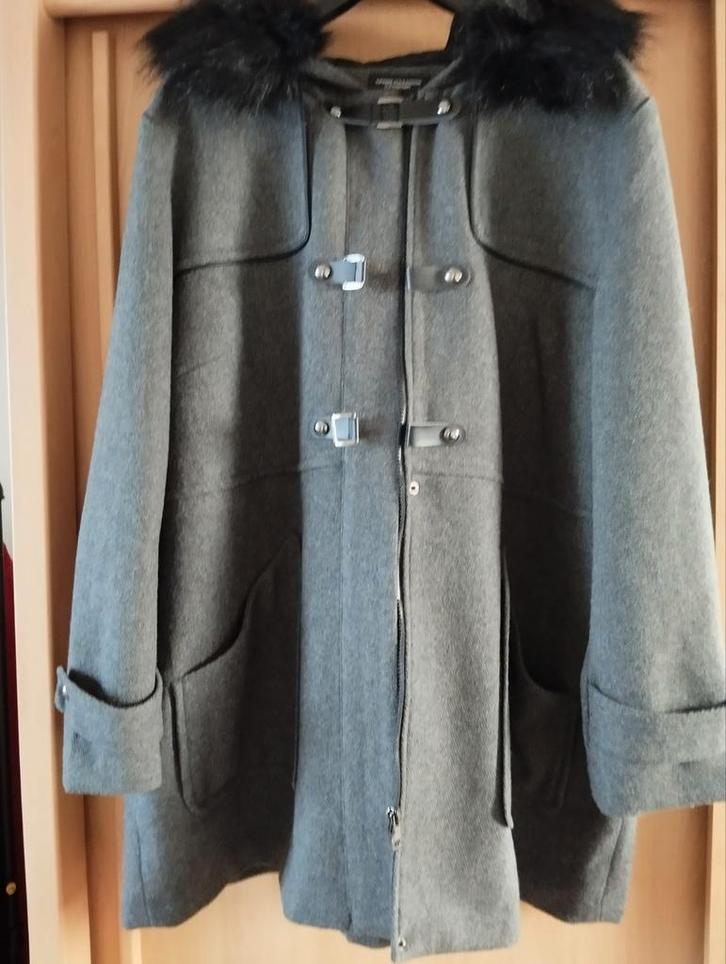 Nette damesjas zgan, Kleding | Dames, Grote Maten, Zo goed als nieuw, Jas of Mantel, Zwart, Ophalen of Verzenden