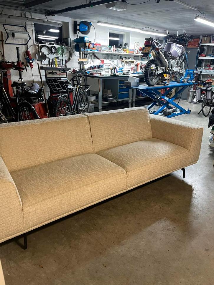 Bank 250 cm, Huis en Inrichting, Banken | Bankstellen, Zo goed als nieuw, Rechte bank, Driepersoons, 200 tot 250 cm, 75 tot 100 cm