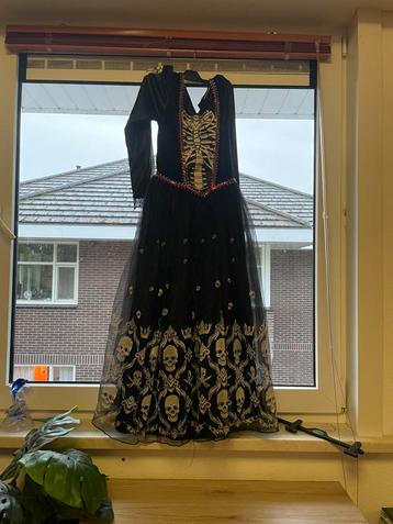 Halloween skelet jurkje voor meiden vanaf 8 tot 9 jaar beschikbaar voor biedingen