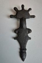 Merovingische fibula 6de 7de eeuw brons bodemvondst, Ophalen of Verzenden