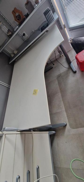 Ikea Galant Bureau - Ideaal voor Gaming! beschikbaar voor biedingen