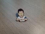 1 mooie pin te koop van Barcelona spits Lewandowski, Ophalen of Verzenden, Nieuw, Sport, Speldje of Pin