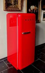 SMEG ijskast / koelkast met vriesvak / rood, Witgoed en Apparatuur, Koelkasten en IJskasten, Ophalen, 200 liter of meer, Zo goed als nieuw