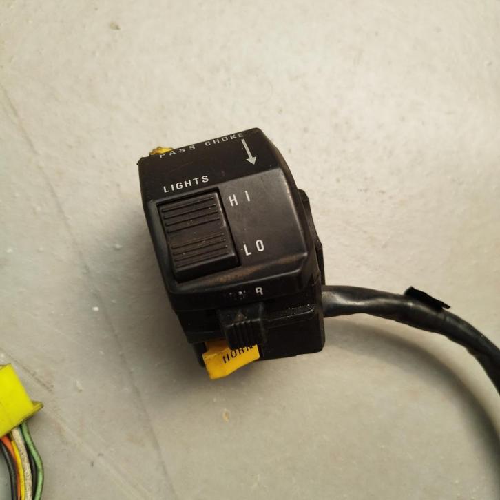 Suzuki GS500E gs 500 e stuurschakelaar links, Motoren, Onderdelen | Oldtimers, Gebruikt, Ophalen of Verzenden