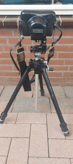 Yashica electro 35 met toebehoren, en statief., Audio, Tv en Foto, Videocamera's Analoog, Ophalen of Verzenden, Camera