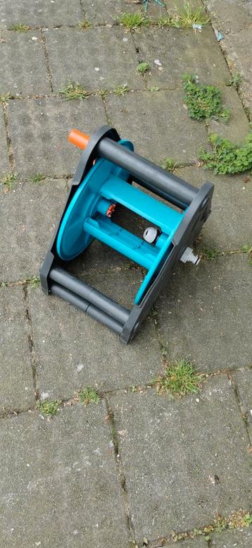 Gardena tuinslang haspel. beschikbaar voor biedingen