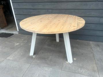 Ronde houten eettafel / houten tuintafel stalen poten wit beschikbaar voor biedingen