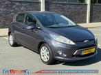 Ford Fiesta 1.25 Ghia // AIRCO // LMV // DISTR. VV // RIJD S, Voorwielaandrijving, 1242 cc, 82 pk, Origineel Nederlands