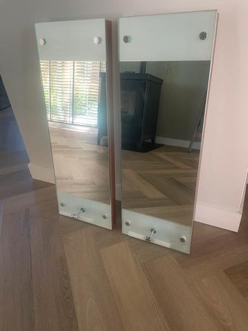 2 luxe badkamerspiegels met verlichting van Sphinx beschikbaar voor biedingen