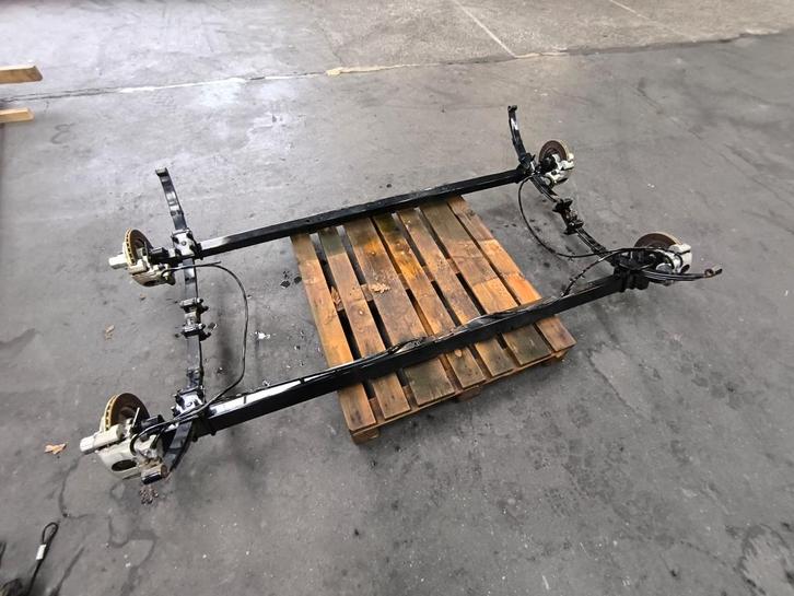 4 Complete assen met bladveren en wielen (zwart), Auto diversen, Aanhangwagen-onderdelen, Gebruikt, Ophalen