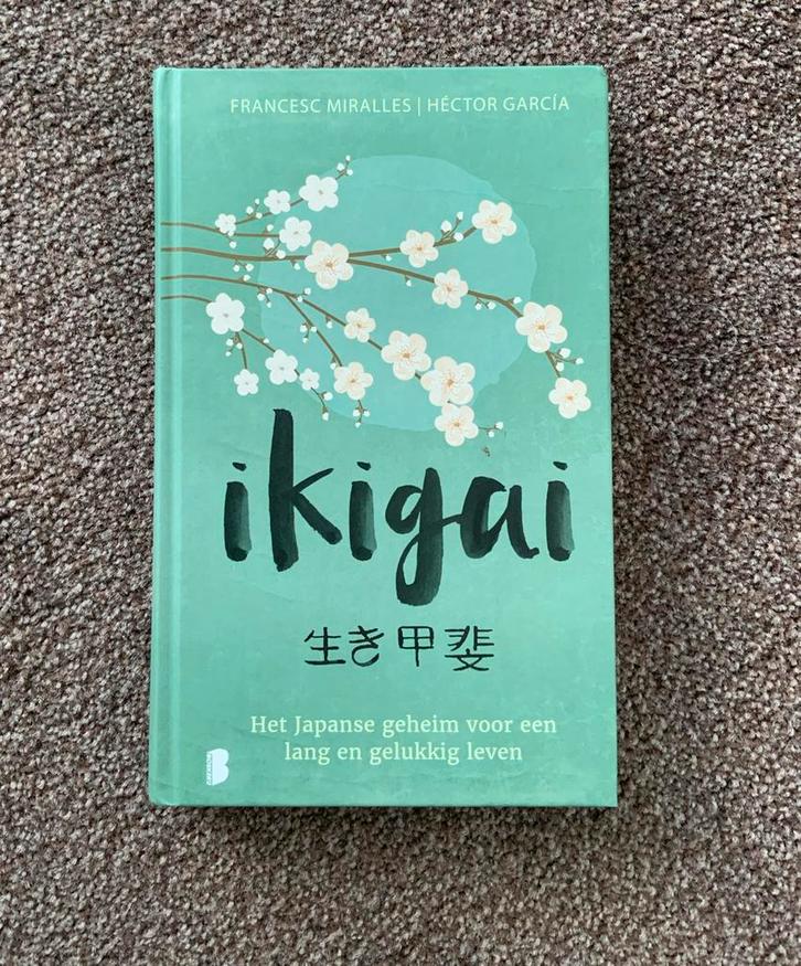 Ikigai: Japans geheim voor gelukkig leven (Hardcover), Boeken, Esoterie en Spiritualiteit, Zo goed als nieuw, Achtergrond en Informatie