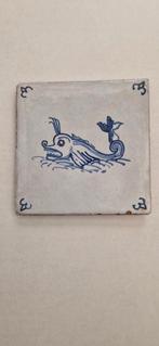 Antieke tegel "Zeemonster" of walvis, Antiek en Kunst, Ophalen of Verzenden