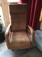 Cognac leren relaxfauteuil met sta-op functie, Huis en Inrichting, Fauteuils, Ophalen, Minder dan 75 cm, Leer, Zo goed als nieuw