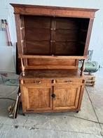 Hout antieken kast, Ophalen
