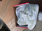 Nike Air Jordan 1 Seafoam (W) 38,5, Nike, Jordan, Ophalen of Verzenden, Groen, Sneakers of Gympen