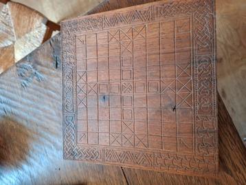 Viking Hnefatafl bordspel handgemaakt  beschikbaar voor biedingen