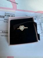 Nieuw!!! Originele gouden Pandora ring. Verhoogd hart. M15.9, Nieuw, Ophalen of Verzenden, Kleiner dan 17, Dame