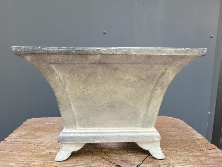 Brocante Franse gietijzeren jardiniere bloembak grijs, Tuin en Terras, Bloembakken en Plantenbakken, Zo goed als nieuw, Metaal