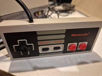 Originele Nintendo NES controller  beschikbaar voor biedingen