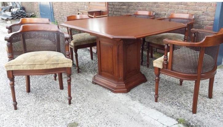 Klassieke eiken stoelen en tafel set, Huis en Inrichting, Stoelen, Gebruikt, Stof, Bruin, Ophalen