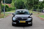 Skoda Octavia Combi 1.6 TDI Greentech Active | NAVI | CLIMA, Voorwielaandrijving, Gebruikt, 4 cilinders, Zwart