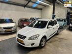 Kia Cee'd 1.4 X-tra ISG, Gebruikt, 4 cilinders, 1396 cc, Wit
