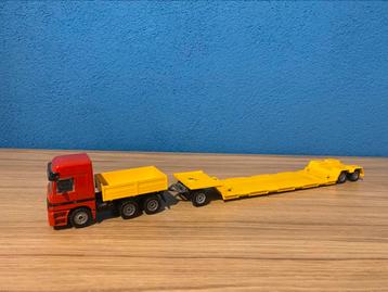Mercedes Actros Zwaartransport Siku 1:50 Geel beschikbaar voor biedingen