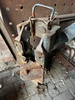 Cramer trekhaak/vangmuil shovel, Ophalen