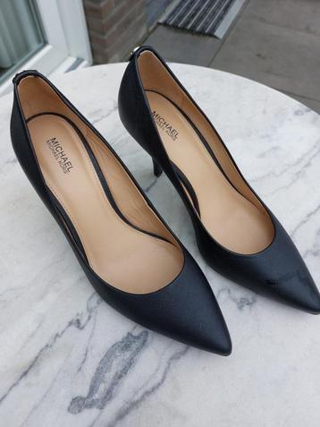 Michael Kors pumps beschikbaar voor biedingen