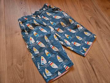 Twee korte broeken in een van FRUGI maat 122-134 beschikbaar voor biedingen