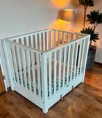 Witte TWF box met lade, matras, hoeslaken en boxkleed, Ophalen, Gebruikt, Rechthoekig, In hoogte verstelbaar