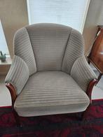 Gewoon nog goede fauteuil, kersenhout beige bekleding, Ophalen, Hout, 75 tot 100 cm, Zo goed als nieuw