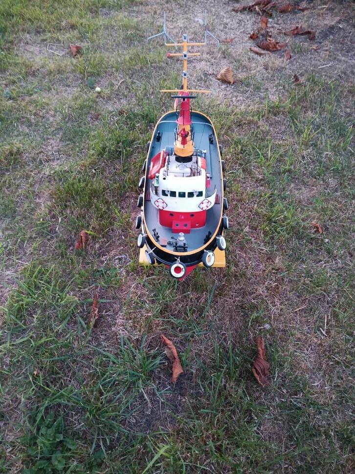 Mooi Neptun sleepboot, werkend waterspuitkanon, Hobby en Vrije tijd, Modelbouw | Boten en Schepen, Zo goed als nieuw, Overige merken