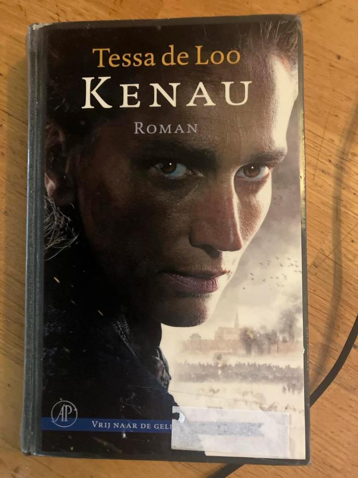 Kenau - Tessa de Loo (Roman), Boeken, Romans, Gelezen, Nederland, Ophalen of Verzenden