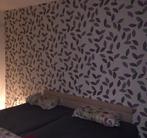 Behang met blader print, Huis en Inrichting, Stoffering | Behang, Ophalen, 10 tot 25 m², Paars
