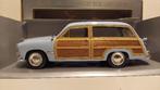 Ford Woody Wagon light blue Motor City Classics 1:18 KRD, Hobby en Vrije tijd, Modelauto's | 1:18, Ophalen of Verzenden, Zo goed als nieuw