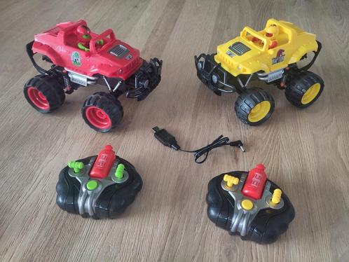 RC 2 raceauto's op accu met dozen Monster smash up, Kinderen en Baby's, Speelgoed | Buiten | Accuvoertuigen, Zo goed als nieuw