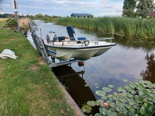 A.HELLAS- STABIELE VISBOOT-consoleboot (boston whaler), Watersport en Boten, Vis- en Consoleboten, Gebruikt, Tot 10 pk, 3 tot 6 meter