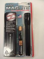 Mini Maglite, Caravans en Kamperen, Zaklampen, Ophalen of Verzenden, Nieuw, Batterij