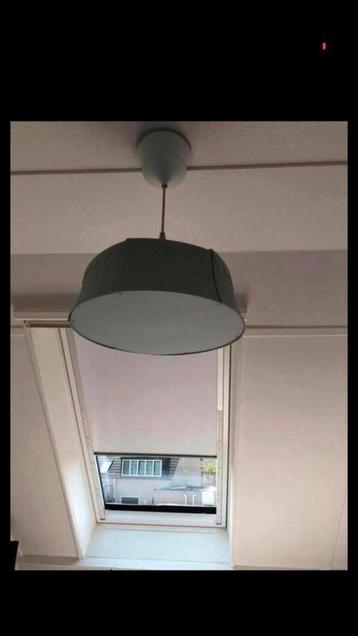Hange lamp beschikbaar voor biedingen
