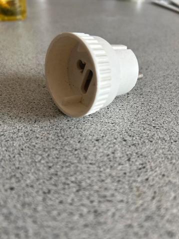 Adapter - Oplader beschikbaar voor biedingen