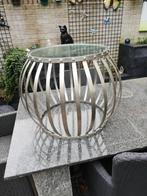 Te koop Design salon, bijzet tafel met glasplaat, 50 tot 100 cm, Rond, Ophalen of Verzenden, Zo goed als nieuw