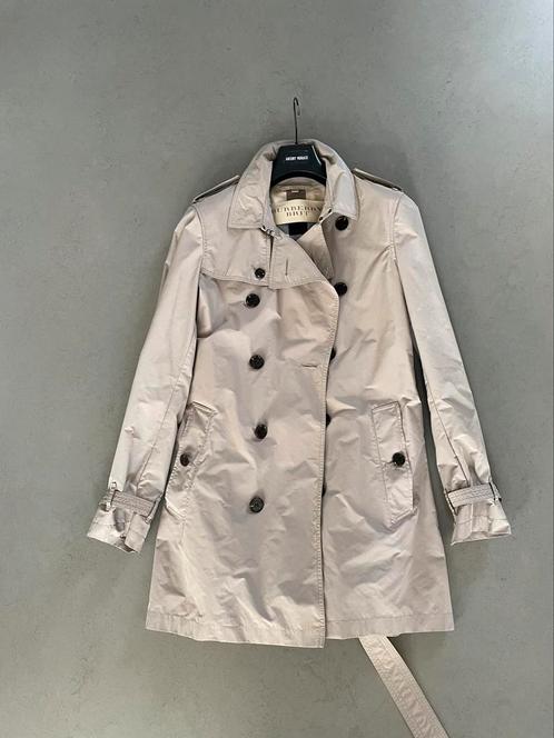 Burberry Brit Trenchcoat M, Kleding | Heren, Jassen | Zomer, Zo goed als nieuw, Maat 48/50 (M), Beige, Ophalen of Verzenden