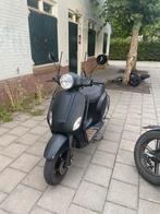 Prachtige Riya Scooter. Geel Kenteken, Ophalen, Gebruikt, Benzine, Overige merken