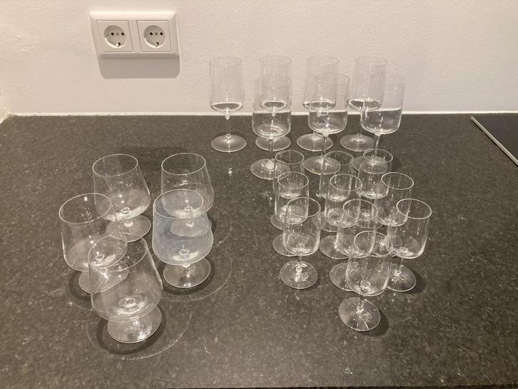 Set van 22 kristallen wijnglazen, Antiek en Kunst, Antiek | Glas en Kristal, Ophalen