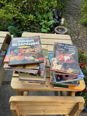 Kookboeken en meer 24 stuks alles in 1 koop beschikbaar voor biedingen